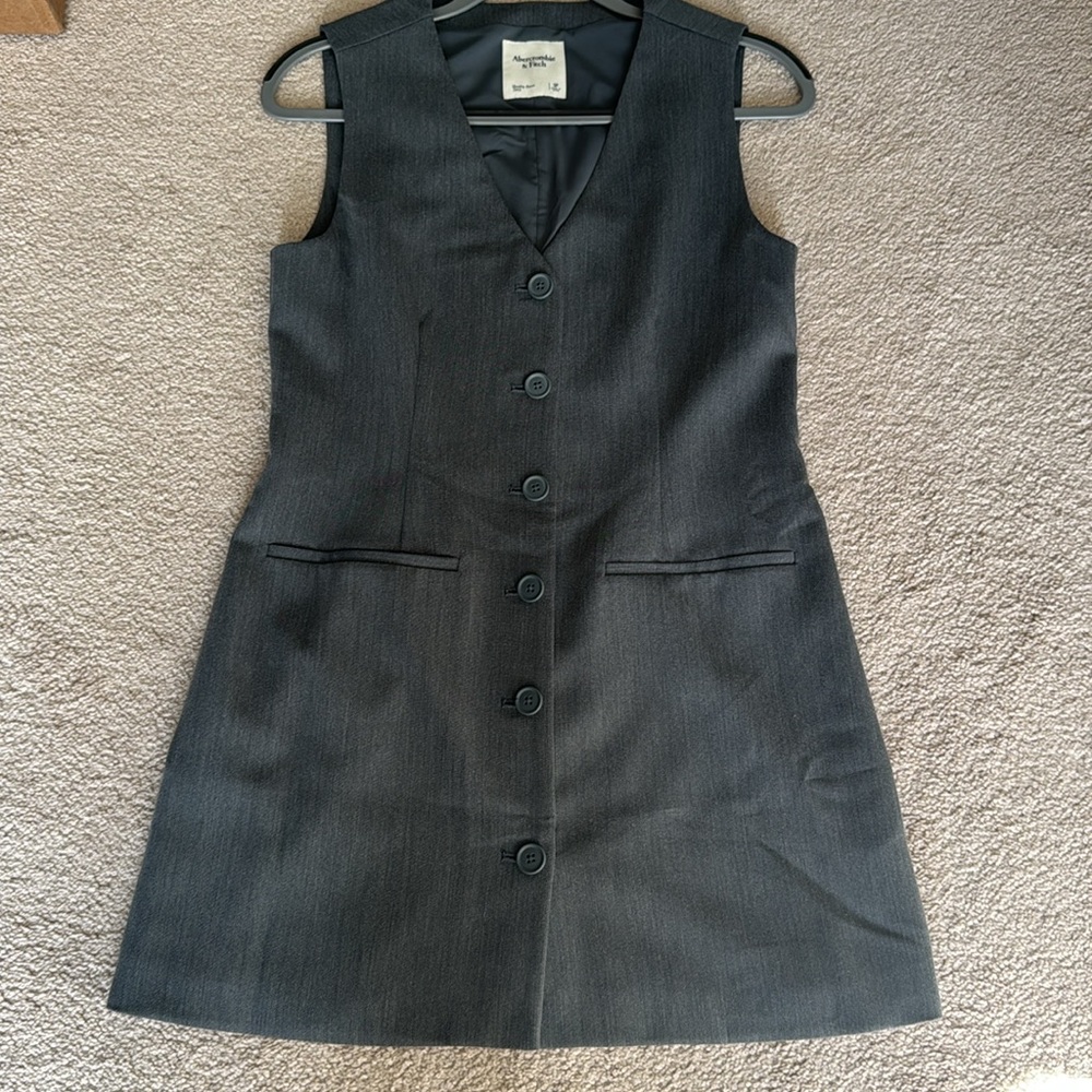 Abercrombie Sleeveless Button-Up Dress